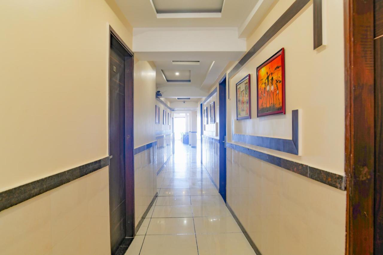 โอโย 8882 โฮเต็ล พิศุรี เรซิเดนซี Hotel อินดอร์ ภายนอก รูปภาพ