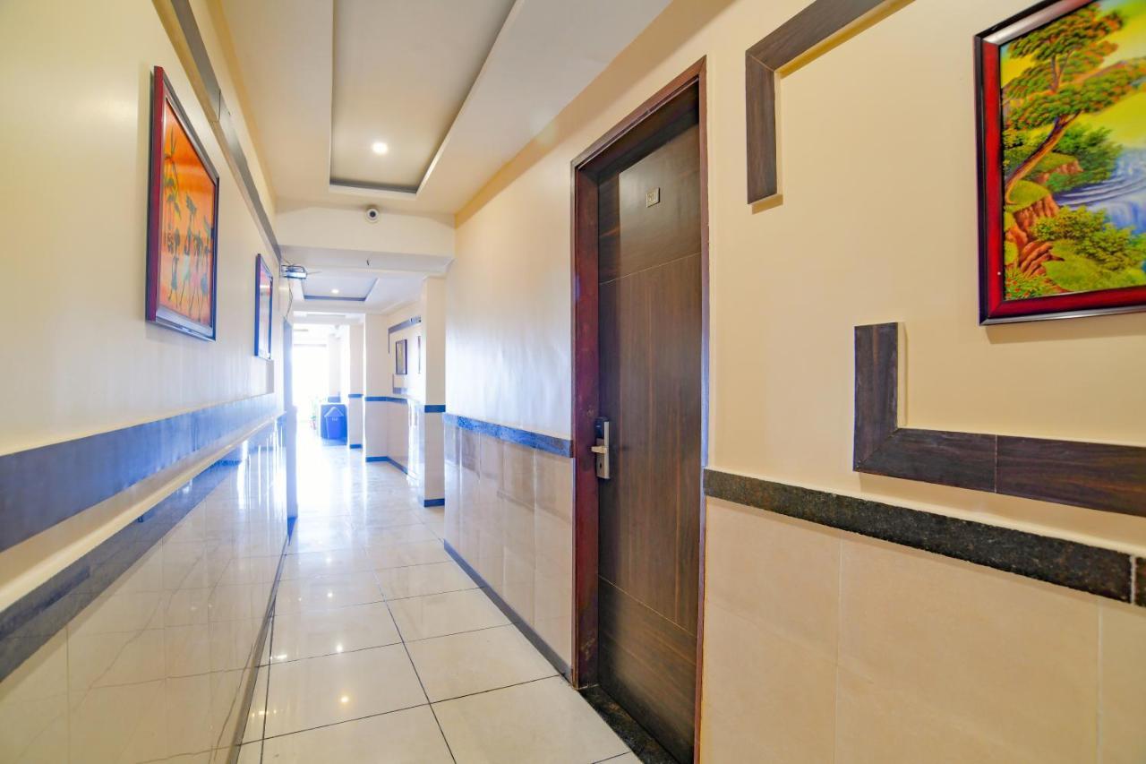 โอโย 8882 โฮเต็ล พิศุรี เรซิเดนซี Hotel อินดอร์ ภายนอก รูปภาพ