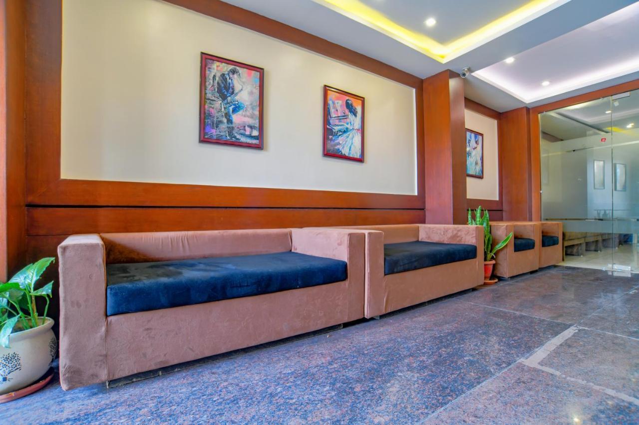 โอโย 8882 โฮเต็ล พิศุรี เรซิเดนซี Hotel อินดอร์ ภายนอก รูปภาพ